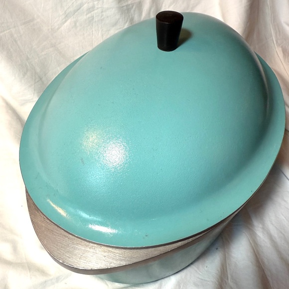 Vintage 1950's CLUB brand Heavy Duty Cast Aluminum Oval Turquoise Roasting Pan - Picture 3 of 11